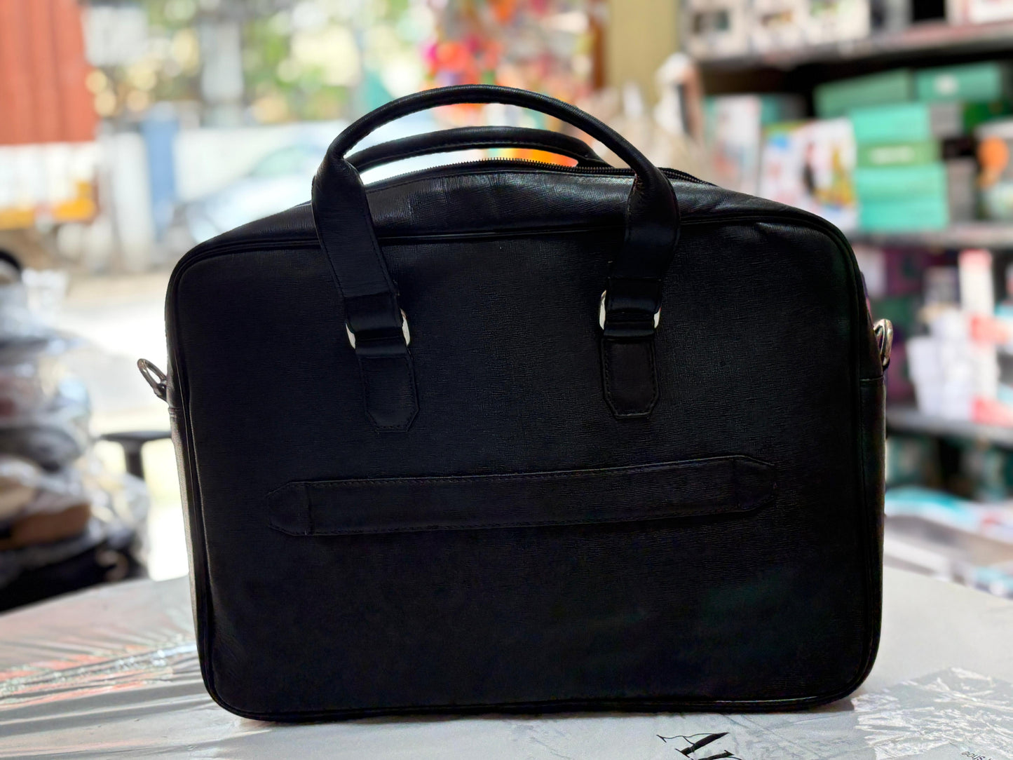 Smartcraft Laptop shoulder premium leather bag -Laptop and Tablet Sleeve, Detachable Strap,Office laptop Bag For Men and Women