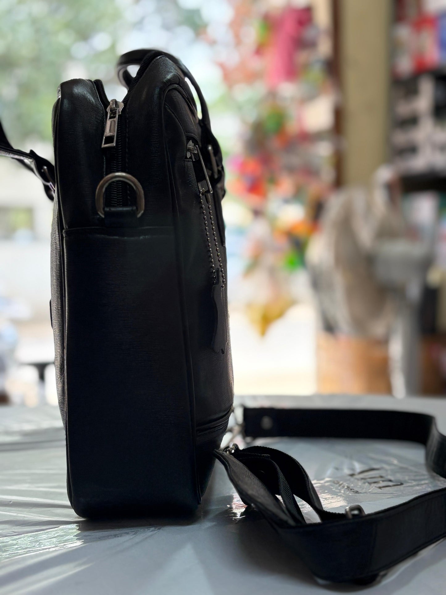 Smartcraft Laptop shoulder premium leather bag -Laptop and Tablet Sleeve, Detachable Strap,Office laptop Bag For Men and Women