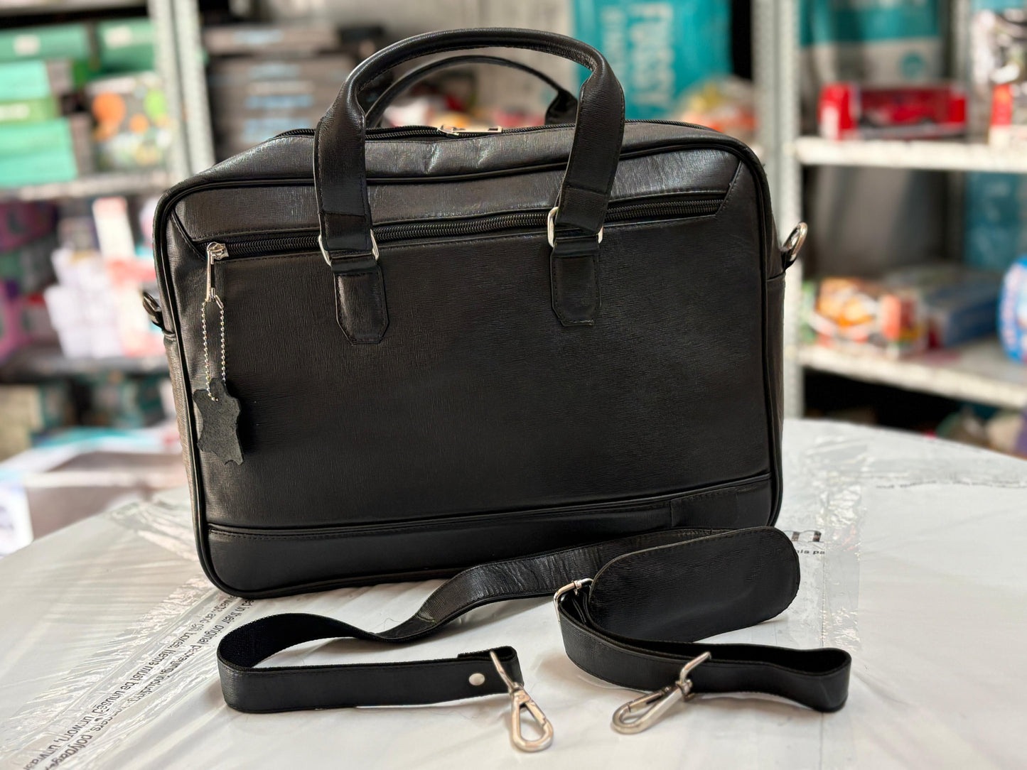 Smartcraft Laptop shoulder premium leather bag -Laptop and Tablet Sleeve, Detachable Strap,Office laptop Bag For Men and Women